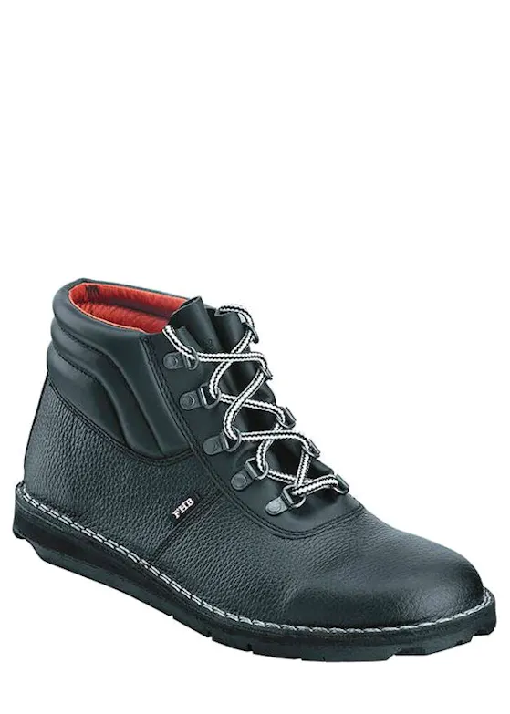 FHB Manfred: Dachdeckerstiefel, Autoreifen mit Schnürsenkeln