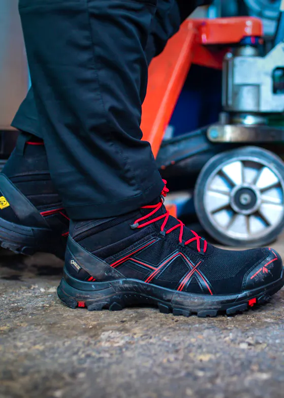 Haix Black Eagle Safety 40.1 Mid/Black-Red S3 Werkschoen