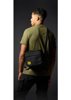 Snickers cooler Rucksack und Thermobecher