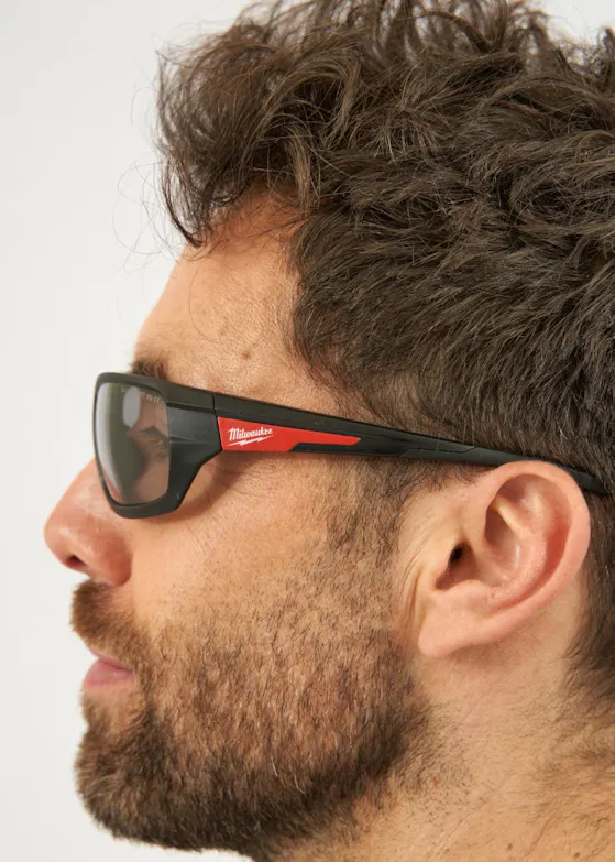 Milwaukee Performance Schutzbrille Grau (4932478908)