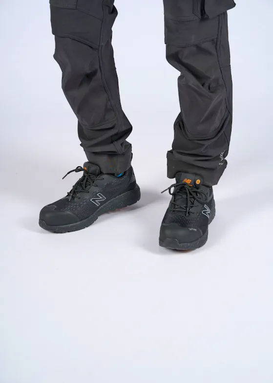 New Balance Logic S1PL Sicherheitsschuh schwarz/orange
