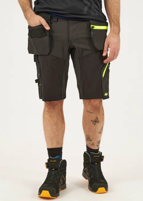Snickers FlexiWork, Softshell Stretch Korte Werkbroek met Holsterzakken 6140